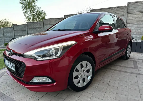 hyundai pieniężno Hyundai i20 cena 38600 przebieg: 197068, rok produkcji 2017 z Pieniężno